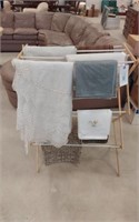 LINENS, BLANKETS AND CLOTHES RACK