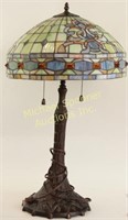 TIFFANY STYLE LAMP - LEADED GLASS SHADE