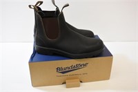 BLUNDSTONE BOOTS - SIZE 9.5 -MENS