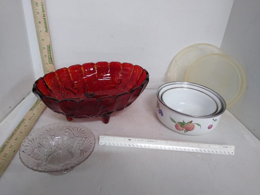 Footed Dish Enamelware Nesting bowls & Glass