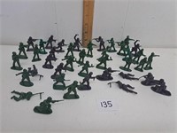 40 Toy Soldiers