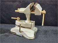 SMALL TABLE VISE
