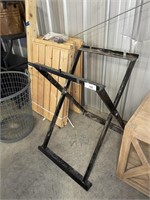 Metal Folding Stand