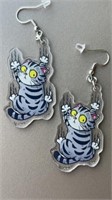 Hanging on cat earrings 2.5 inches long new never