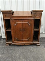 Orthophonic Victrola Cabinet Patented 1925, 26 &