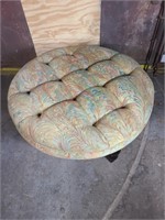 Vintage Ottoman 35x35x18"