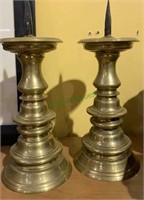 2 Virginia metal crafters VMC brass candlesticks,