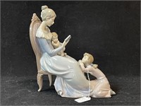 Lladro "Story Hour", #5786 Retired, 9.75"h