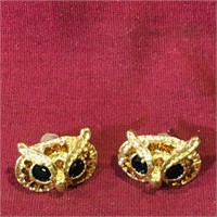 Pair Of Owl Fashion Earrings