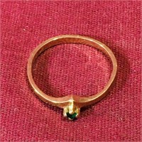 10K Gold Ring With Emerald Stone
