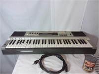 Synthétiseur Casio mod. Casiotone 7000