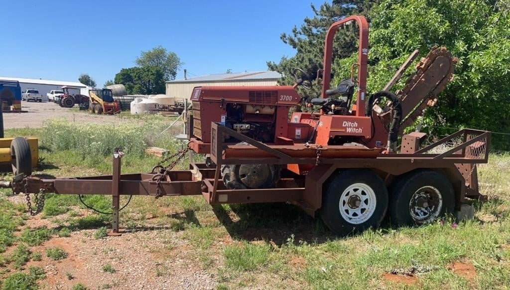 Dual Axle Trailer and 3700 Ditch Witch