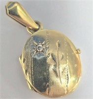 $960 10K  2.75G Locket Pendant