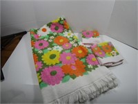 VINTAGE RETRO TOWEL SET