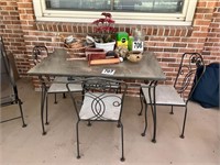 Vintage Table & Chairs(Screened porch)