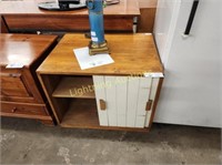 RETRO STYLE SLIDE FRONT CABINET