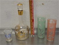 Vintage decanter & cocktail glasses, see pics