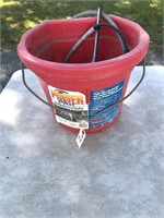 Little Giant Heated Bucket-Approx 5-6 Gallon