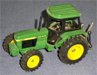 John Deere 3380 toy Tractor