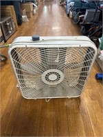 BOX FAN