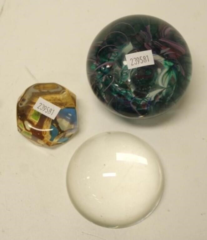 Art glass paperweight