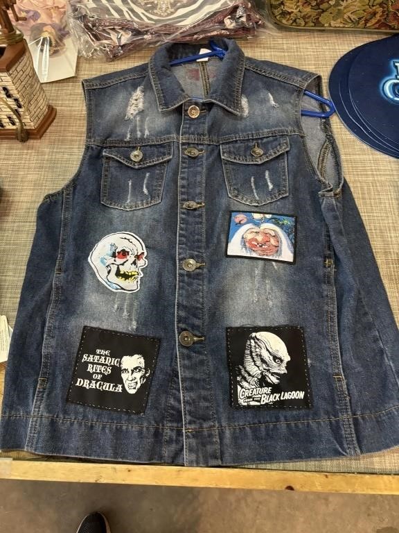 Jean jacket vest size large