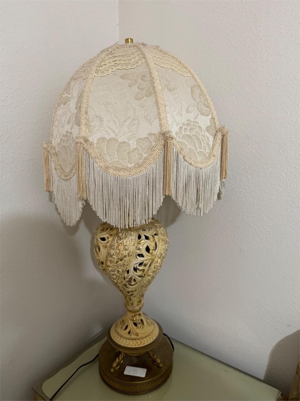 VICTORIAN LAMP