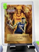 VICTOR WEMBANYAMA BASKETBALL CARD