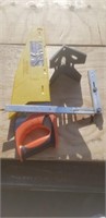 Hand saw Square angle post level