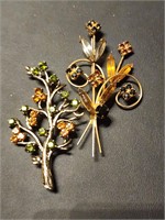 Lot of 2 Brooches