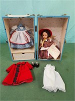 Madame Alexander Doll miniature Showcase Vintage