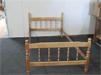 WOOD TWIN BED