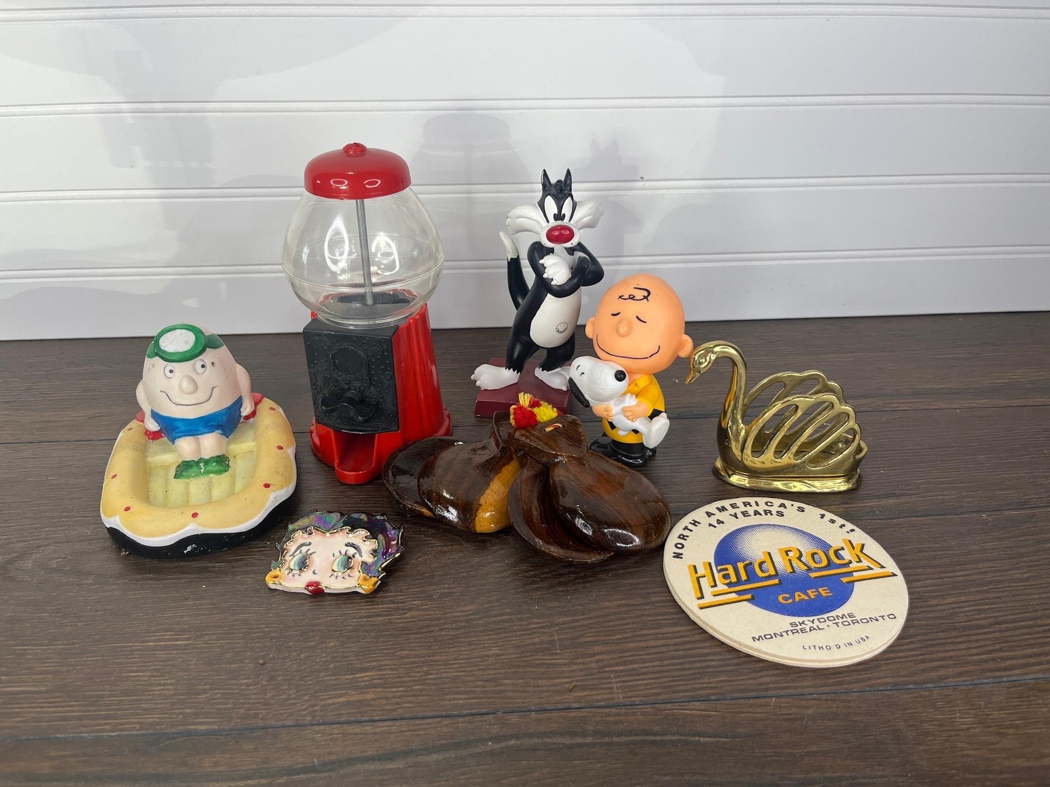 Gumball Machine Sylvester Charlie Brown and More