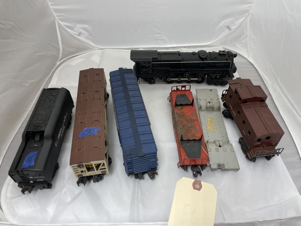 7 Toy Lionel Train Cars