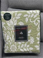 Laura Ashley queen size quilt set
