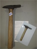 Stone dressing hammer