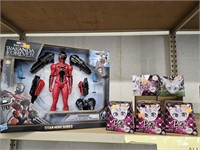 Marvel Black Panther Ironheart figure and set of