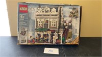 Lego Creator Parisian Restaurant 10243