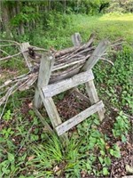 BUCK SAW WOOD STAND