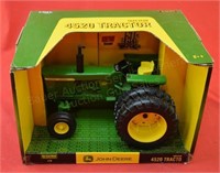 John Deere 4520 Tractor