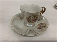Decorative tea cup & saucer