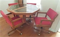 OAK AND GLASSTOP KITCHEN TABLE AND 4 CHAIRS