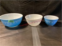 Pyrex Blue Snowflake Nesting Bowls