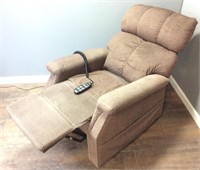 PRIDE ELECTRIC EASY LIFT RECLINER w REMOTE