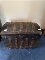 Alligator Design Lift-top Steamer Trunk 20th Centu