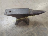 ANTIQUE PETER WRIGHT 130 LBS ANVIL