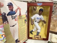 JACKIE ROBINSON FIGURINE