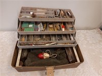 Tackle box w. contents