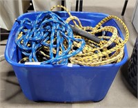 TOTE OF ASSORTED ROPES