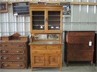 Ornate Buffet w/Mirror & Hutch - Nice!